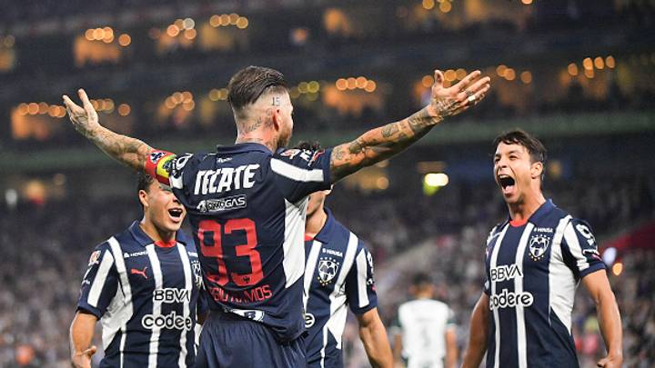 Sergio Ramos celebra un tanto de Monterrey junto a Oliver Torres. Sergio Ramos celebra un tanto de Monterrey junto a Oliver Torres.