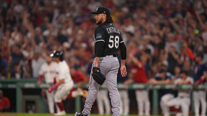 Aug 6, 2026; Boston, Massachusetts, USA; Boston Red Sox second baseman Anthony Seigler (48) hits a double to drive in two runs against Chicago White Sox pitcher Luis Castillo (58) in the fourth inning at Fenway Park. Mandatory Credit: David Butler II-Imagn Images Aug 6, 2026; Boston, Massachusetts, USA; Boston Red Sox second baseman Anthony Seigler (48) hits a double to drive in two runs against Chicago White Sox pitcher Luis Castillo (58) in the fourth inning at Fenway Park. Mandatory Credit: David Butler II-Imagn Images