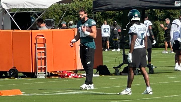 Eagles TE Dallas Goedert returned to practice on Oct. 2, 2025 Eagles TE Dallas Goedert returned to practice on Oct. 2, 2025