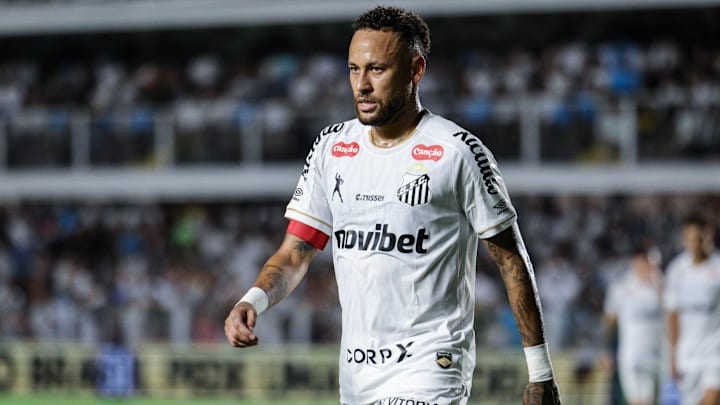 Neymar é o grande nome do Santos na temporada 