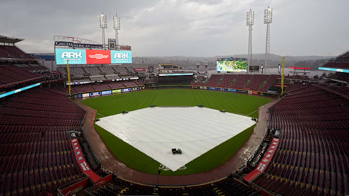 Philadelphia Phillies vs. Cincinnati Reds rain delay at Great American Ball Park