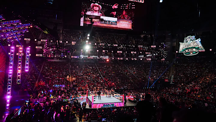 WWE Monday Night RAW