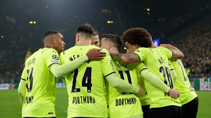 Borussia tenta esquecer revés na Champions League