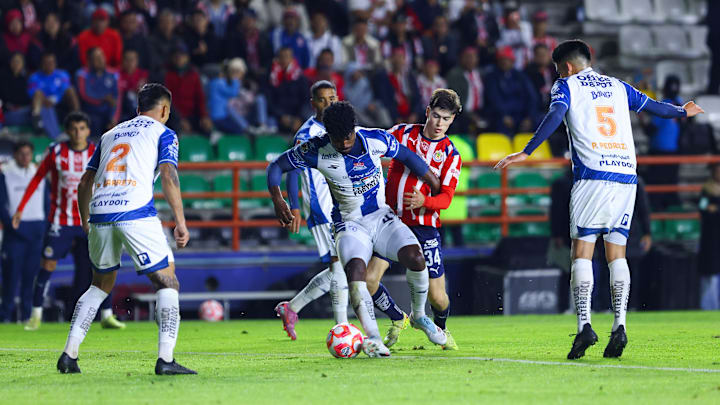 Pachuca v Chivas - Torneo Apertura 2025 Liga MX
