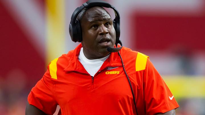 Sep 11, 2022; Glendale, Arizona, USA; Kansas City Chiefs offensive coordinator Eric Bieniemy against the Arizona Cardinals at State Farm Stadium. Mandatory Credit: Mark J. Rebilas-USA TODAY Sports Sep 11, 2022; Glendale, Arizona, USA; Kansas City Chiefs offensive coordinator Eric Bieniemy against the Arizona Cardinals at State Farm Stadium. Mandatory Credit: Mark J. Rebilas-USA TODAY Sports