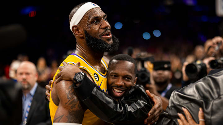 Oklahoma City Thunder v Los Angeles Lakers Oklahoma City Thunder v Los Angeles Lakers