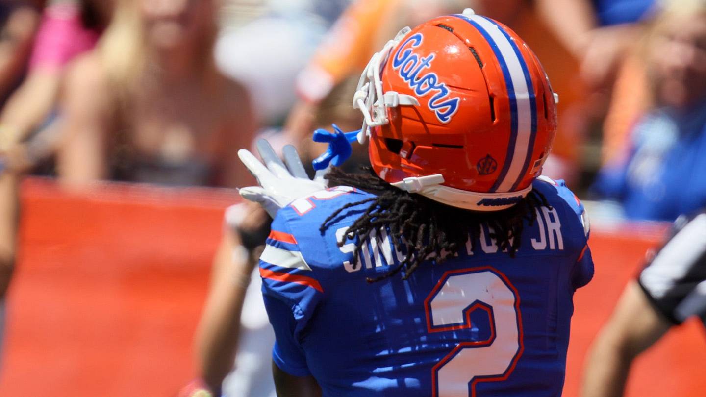 Sumrall Provides Brief Injury Updates After Gators' Win vs. FAU