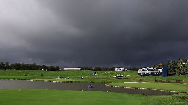 This is a completely unrelated golf course. Enjoy?
