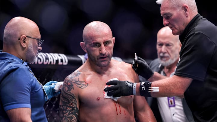 Alexander Volkanovski after being knocked out by Islam Makhachev
