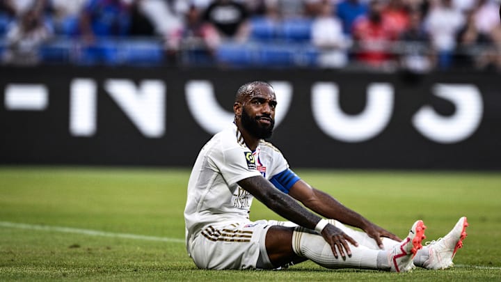 Lacazette a été exclu face à Montpellier.