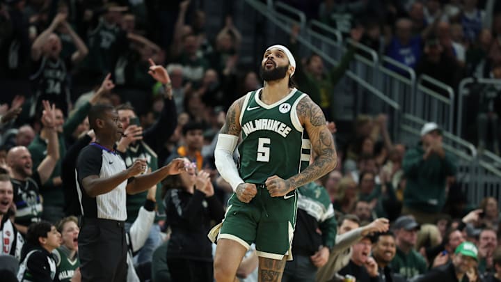 Philadelphia 76ers v Milwaukee Bucks