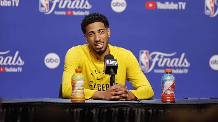 Indiana Pacers guard Tyrese Haliburton (0)