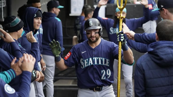 Seattle Mariners catcher Cal Raleigh (29) celebrates after hitting a home run against the Chicago White Sox on May 21 at Rate Field. Seattle Mariners catcher Cal Raleigh (29) celebrates after hitting a home run against the Chicago White Sox on May 21 at Rate Field.