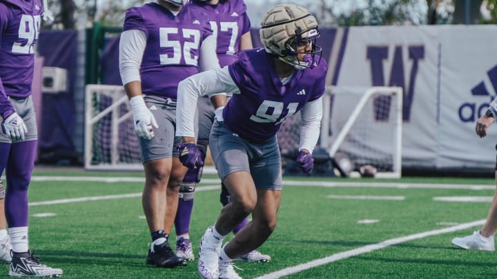 Isaiah Ward (91) went from Arizona to UW, following his coach. 