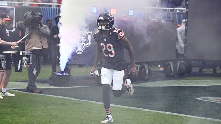 Chicago Bears CB Tyrique Stevenson runs onto the field before a game at Soldier Field. Mandatory Credit: Matt Marton-Imagn Images Chicago Bears CB Tyrique Stevenson runs onto the field before a game at Soldier Field. Mandatory Credit: Matt Marton-Imagn Images
