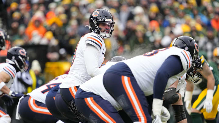 Chicago Bears quarterback Caleb Williams stares down the NFC North rival Green Bay Packers