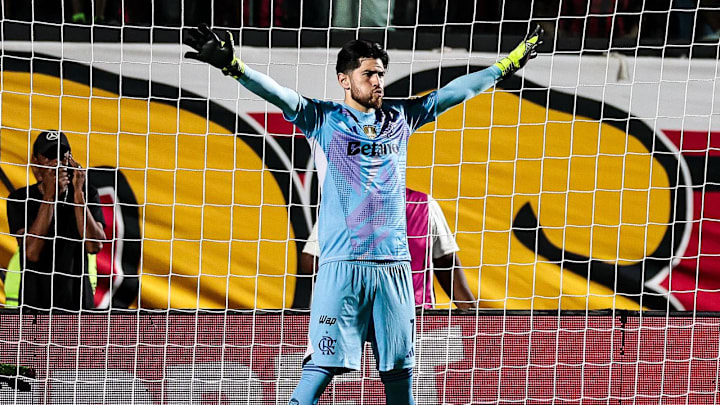 Rossi foi peça importante na vitória do Flamengo no Barradão