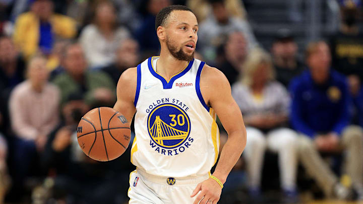 Stephen Curry llegó a 500 triples en los playoffs de la NBA