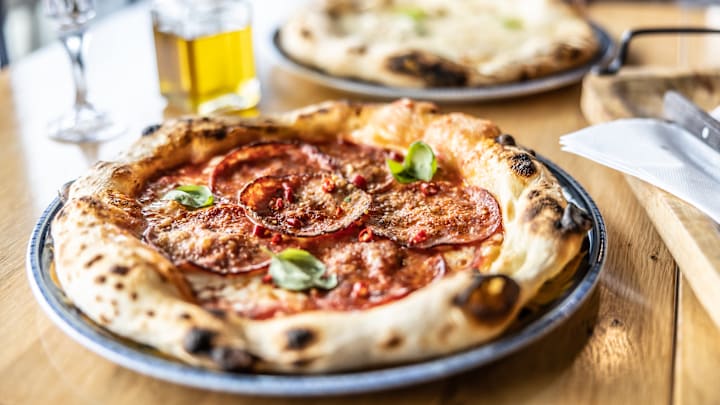 Now that looks like a good pizza pie.