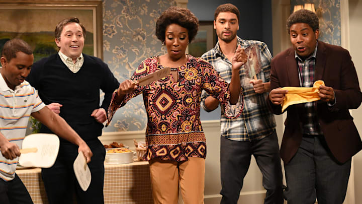 SATURDAY NIGHT LIVE -- "Regé-Jean Page" Episode 1798 -- Pictured: (l-r) Chris Redd, Beck Bennett, Ego Nwodim, host Regé-Jean Page, and Kenan Thompson during the "Let's Say Grace" sketch on Saturday, February 20, 2021 -- 