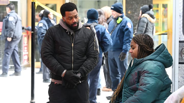CHICAGO P.D. -- "Split Second" Episode 11005 -- Pictured: (l-r) -- (Photo by: Lori Allen/NBC)