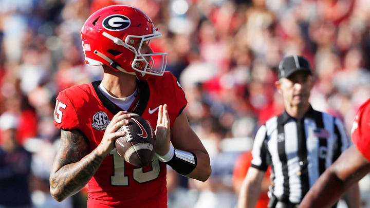 Georgia quarterback Carson Beck (15)