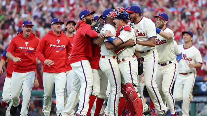 Phillies derrotaron a Bravos en los playoffs