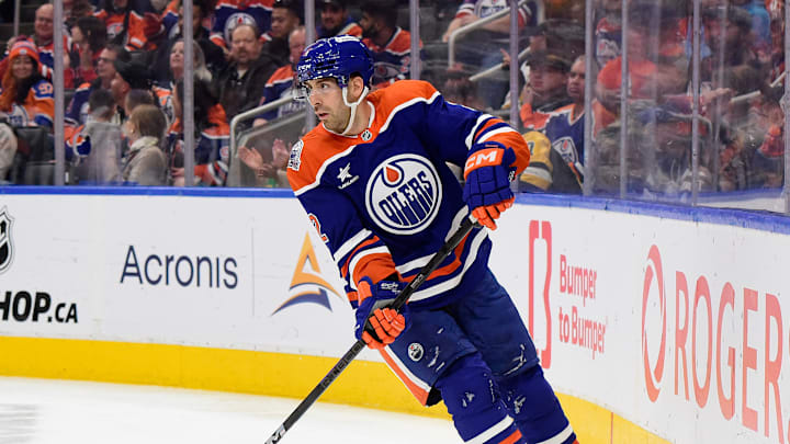Pittsburgh Penguins v Edmonton Oilers