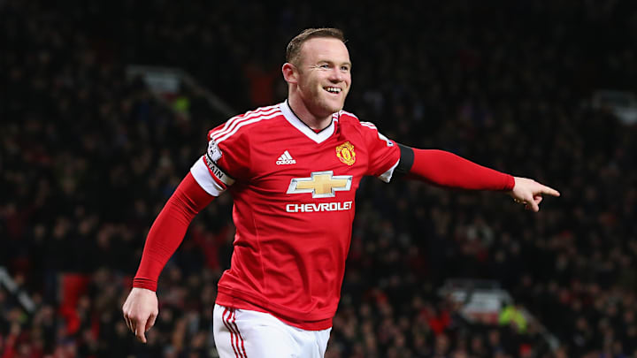 Manchester United v Stoke City - Premier League