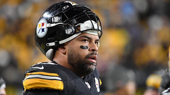 Nov 2, 2023; Pittsburgh, Pennsylvania, USA; Pittsburgh Steelers defensive end Cam Heyward watches the game against the Tennessee Titans during the second quarter at Acrisure Stadium. Mandatory Credit: Philip G. Pavely-USA TODAY Sports Nov 2, 2023; Pittsburgh, Pennsylvania, USA; Pittsburgh Steelers defensive end Cam Heyward watches the game against the Tennessee Titans during the second quarter at Acrisure Stadium. Mandatory Credit: Philip G. Pavely-USA TODAY Sports