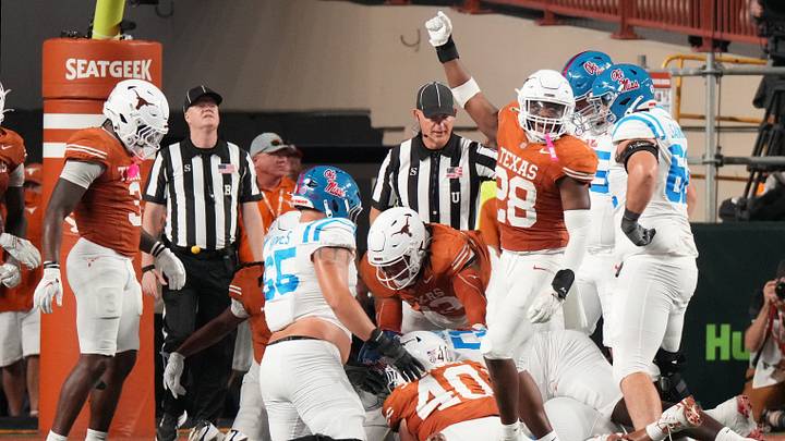 Texas Longhorns linebacker Justin Cryer reacts after a defensive stop during the first half against the Mississippi Rebels