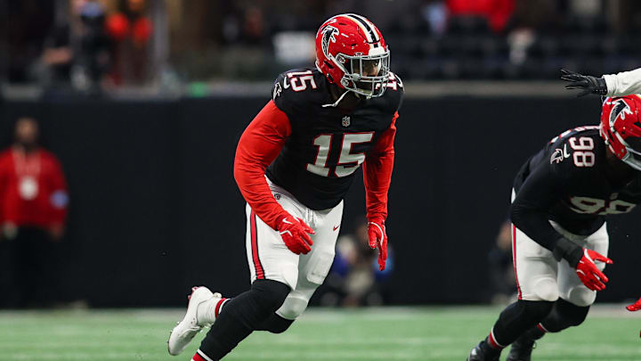 Atlanta Falcons linebacker Matthew Judon (15) rushes the passer against the New York Giants in the fourth quarter at Mercedes-Benz Stadium.