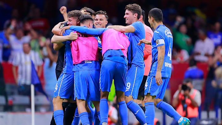 Los jugadores de Cruz Azul festejando el pase a la Liguilla.