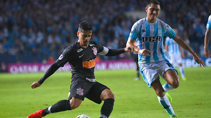 Racing e Corinthians se enfrentaram pela última vez em 2019