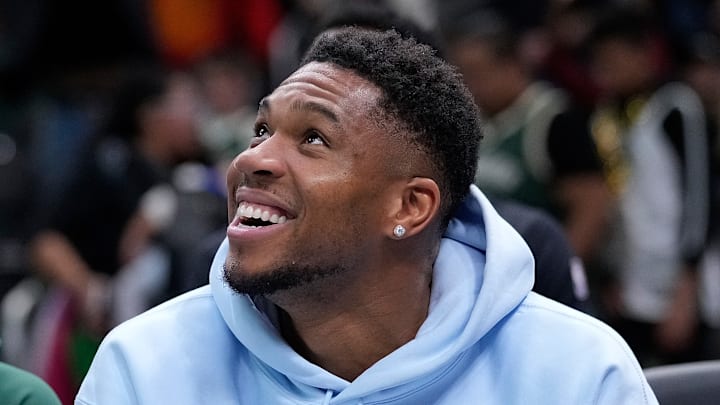 Detroit Pistons v Milwaukee Bucks Detroit Pistons v Milwaukee Bucks