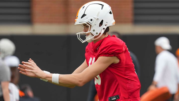 Tennessee quarterback George MacIntyre (15) waits for the ball during Tennessee football preseason practice, in Knoxville, Tennessee, Aug. 6, 2025.