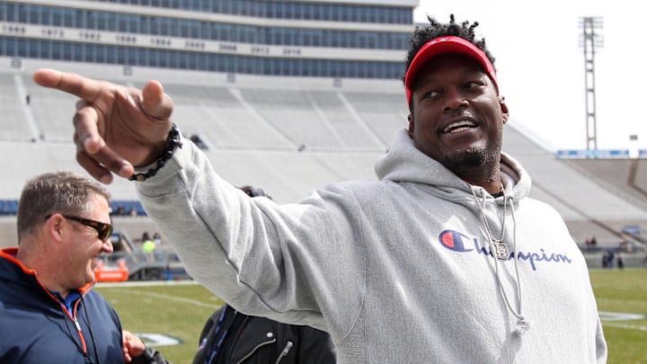Former linebacker for the Penn State Nittany Lions and current NFL linebacker LaVar Arrington