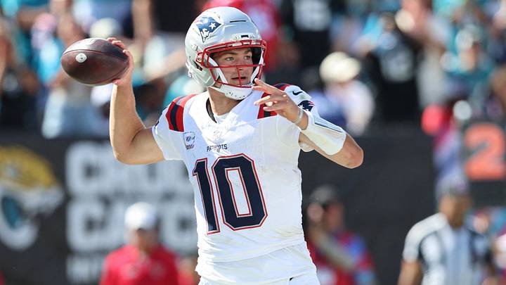 New England Patriots quarterback Drake Maye (10) throws downfield during the fourth quarter against the Jacksonville Jaguars at EverBank Stadium. Mandatory Credit: Morgan Tencza-Imagn Images New England Patriots quarterback Drake Maye (10) throws downfield during the fourth quarter against the Jacksonville Jaguars at EverBank Stadium. Mandatory Credit: Morgan Tencza-Imagn Images