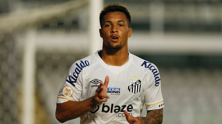 Marcos Leonardo foi o autor do primeiro gol do Peixe no ano Marcos Leonardo foi o autor do primeiro gol do Peixe no ano