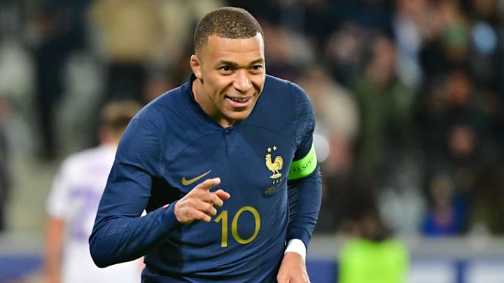 Kylian Mbappé est le capitaine des Bleus.