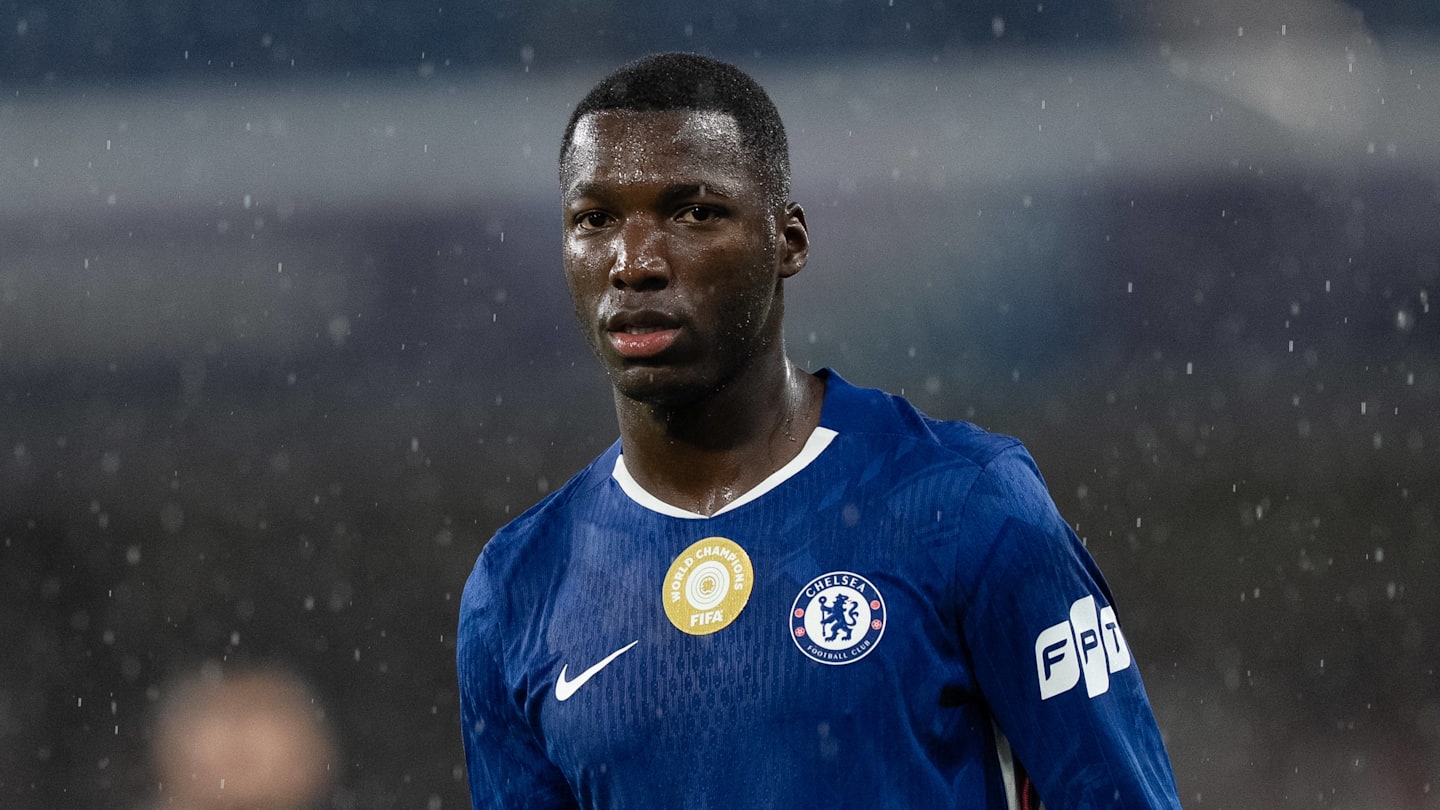 Why Moises Caicedo is suspended for Chelsea vs Arsenal in Carabao Cup semi-finals