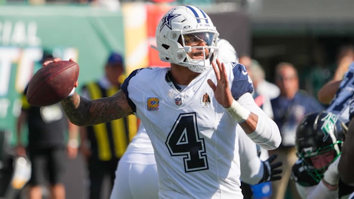 Dallas Cowboys quarterback Dak Prescott's football card values were on the rise before he threw for four touchdown passes in a 37-22 win over the New York Jets on Oct. 5. Prescott has multiple licensed PSA 10 rookie cards that routinely sell for under $100. Dallas Cowboys quarterback Dak Prescott's football card values were on the rise before he threw for four touchdown passes in a 37-22 win over the New York Jets on Oct. 5. Prescott has multiple licensed PSA 10 rookie cards that routinely sell for under $100.