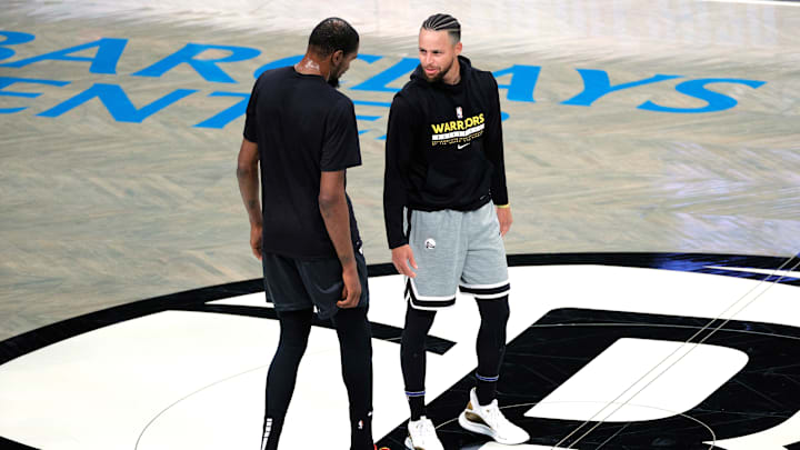 Kevin Durant y Stephen Curry se unieron para ganar dos anillos en tres años con los Warriors
