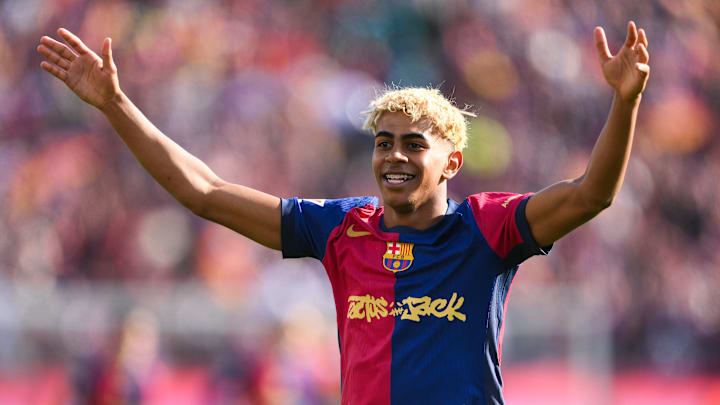 Lamine Yamal réalise une saison exceptionnelle à seulement 17 ans. Lamine Yamal réalise une saison exceptionnelle à seulement 17 ans.