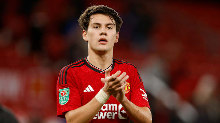 Manchester United v Crystal Palace - Carabao Cup Third Round