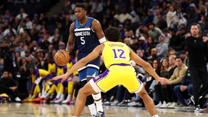 Edwards enfrentará a los Lakers en los playoffs 