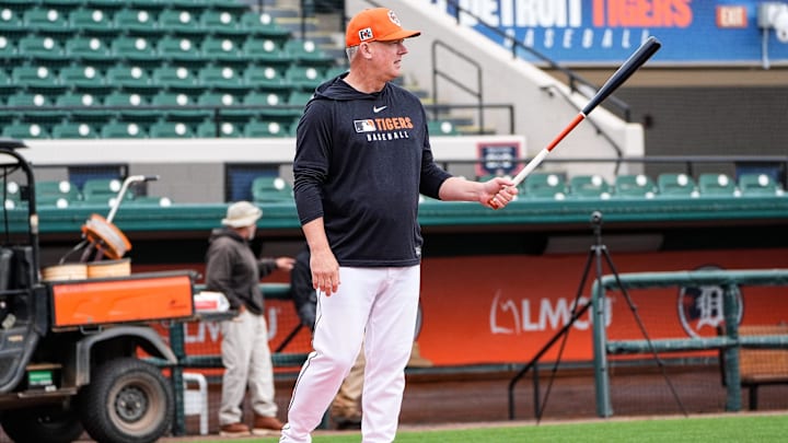 Detroit Tigers manager A.J. Hinch works out with players during spring training at Joker Marchant Stadium in Lakeland, Fla. on Thursday, Feb. 20, 2025.