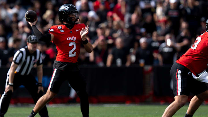 Brendan Sorsby and Cincinnati are favored against Oklahoma State on Saturday.