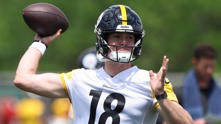 May 28, 2026; Pittsburgh, PA, USA;  Pittsburgh Steelers quarterback Will Howard (18) participates in OTA  drills at the UPMC Rooney Sports Complex. Mandatory Credit: Charles LeClaire-Imagn Images