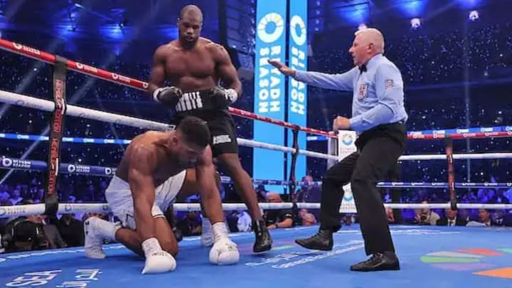 Joshua knocked down by Dubois Joshua knocked down by Dubois